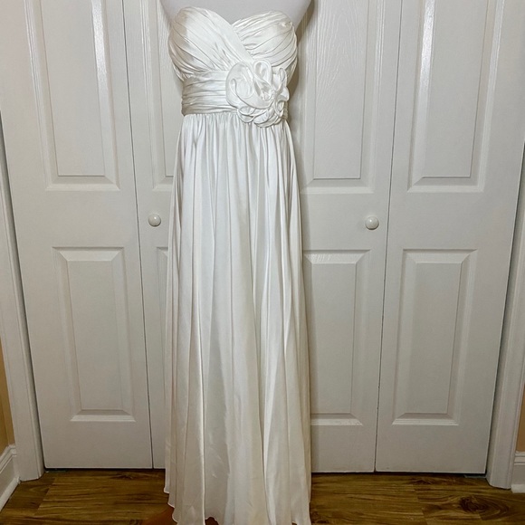 js collections sweetheart lace mermaid gown